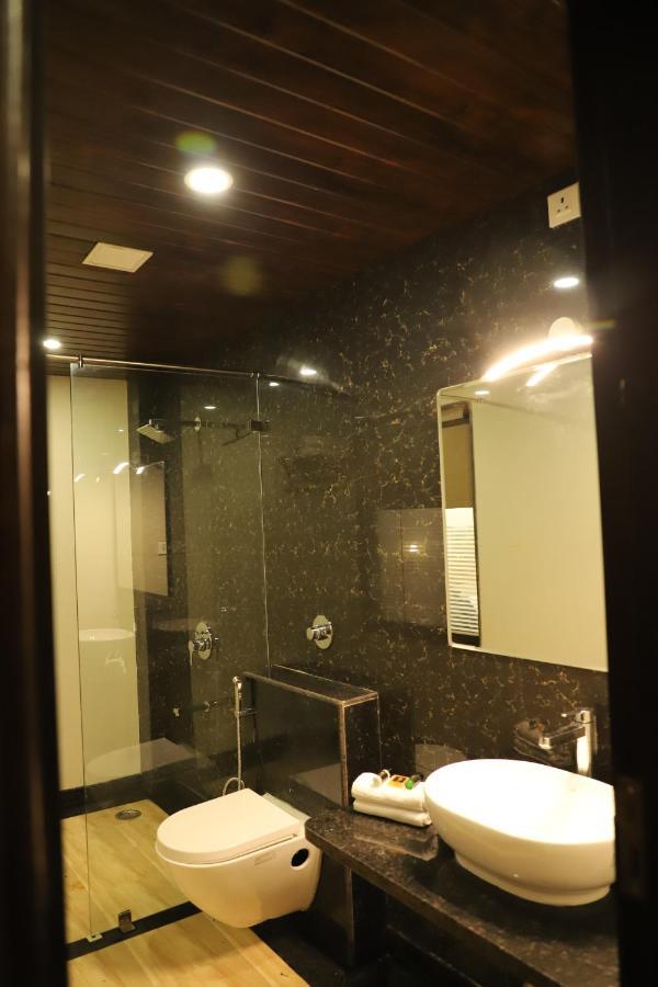 Clover Inn Udaipur Esterno foto