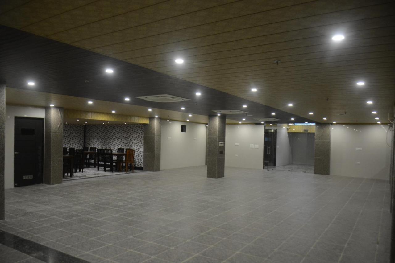 Clover Inn Udaipur Esterno foto