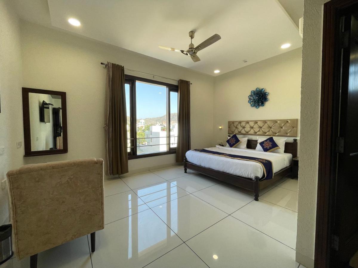 Clover Inn Udaipur Esterno foto