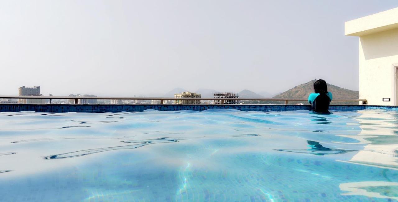 Clover Inn Udaipur Esterno foto